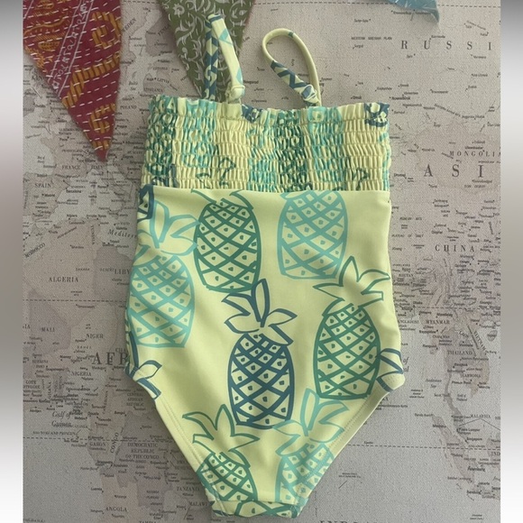 Tea Collection Pineapple Print
Swimsuit Size 3 - Picture 3 of 5